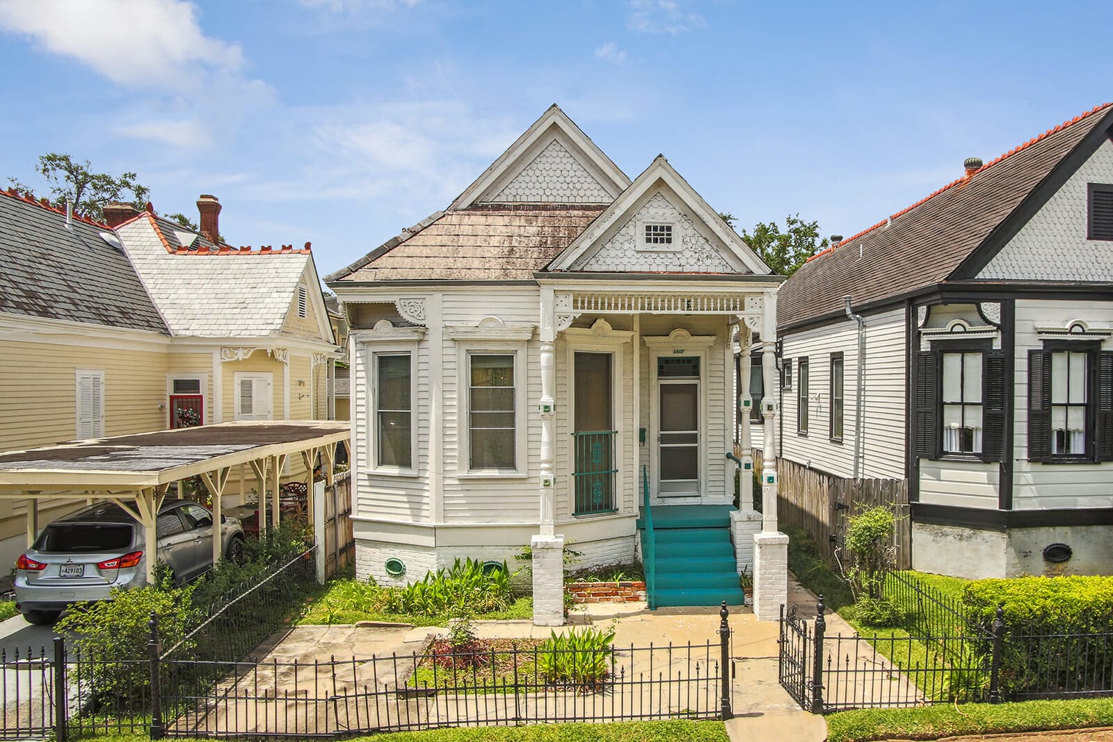 4607 Coliseum Street, New Orleans LA 70115 Nola Styles Group, Keller